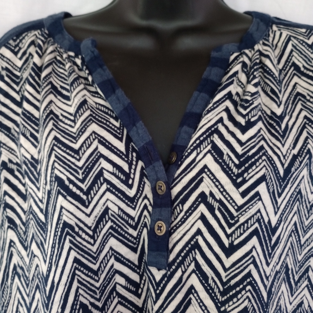 Lucky Brand▪️Chevron & Stripe Sleeveless Top - Picture 2 of 6